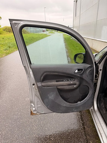 Citroen C3 Picasso 17 of 25