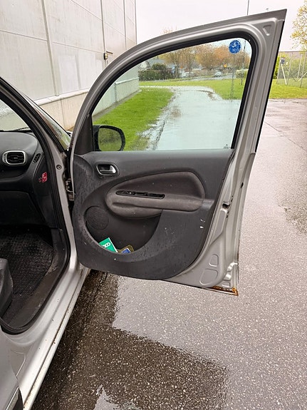 Citroen C3 Picasso 14 of 25