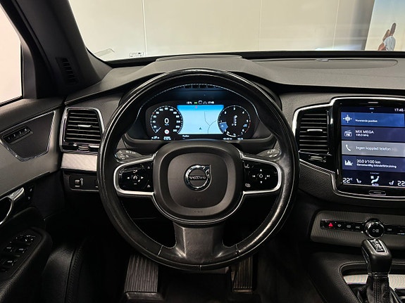 Volvo XC90 19 of 30