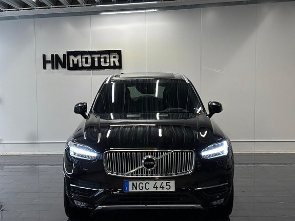 Volvo XC90 3 of 30