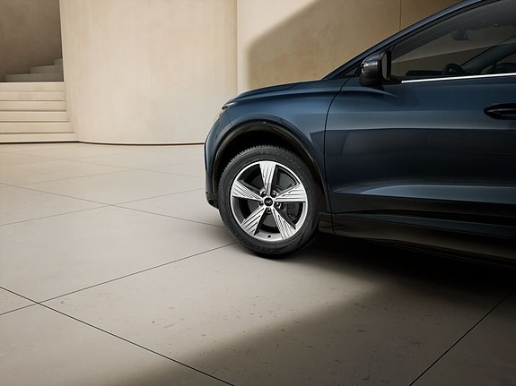 Audi Q4 e-tron 2 of 10