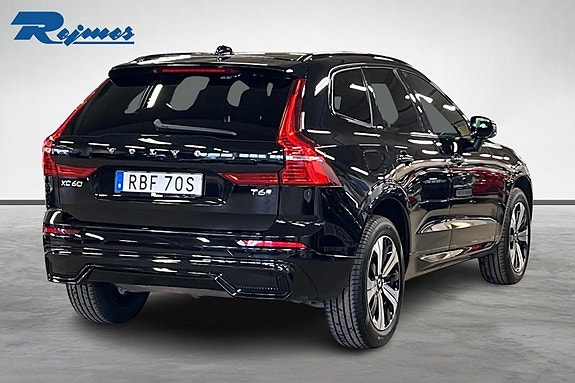 Volvo XC60 4 of 5