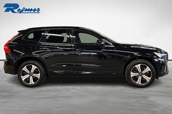 Volvo XC60 3 of 5