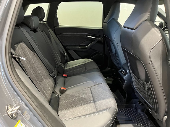 Audi Q6 e-tron 11 of 16