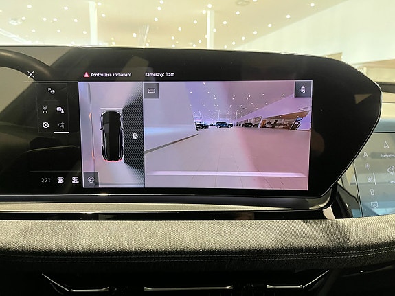Audi Q6 e-tron 15 of 16