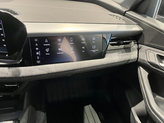 Audi Q6 e-tron 14 of 16