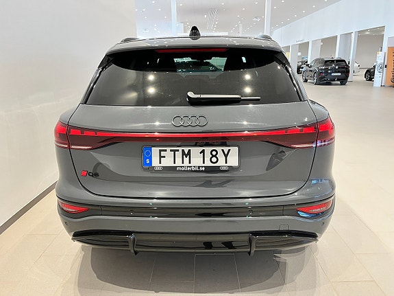 Audi Q6 e-tron 4 of 5