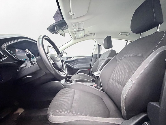 Ford Focus 12 of 26