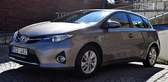 Toyota Auris 3 of 9
