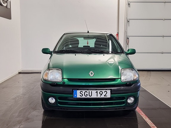 Renault Clio 3 of 5