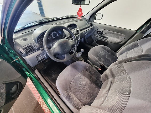 Renault Clio 7 of 24