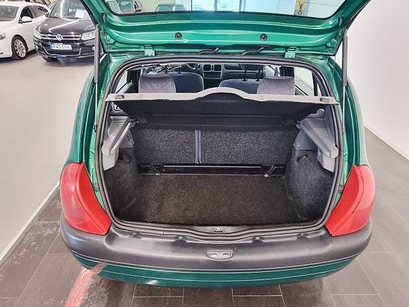 Renault Clio 20 of 24