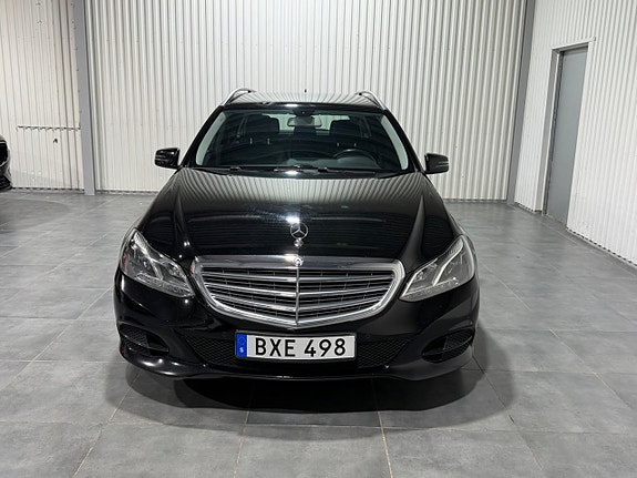 Mercedes-Benz E300 7 of 18