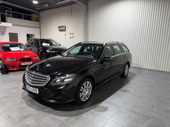 Mercedes-Benz E300 4 of 18