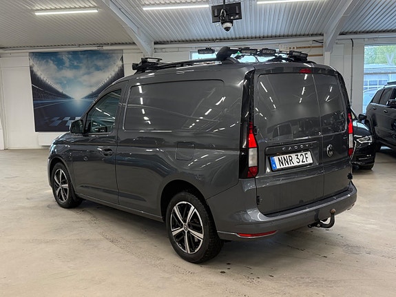 Volkswagen Caddy 2 of 5