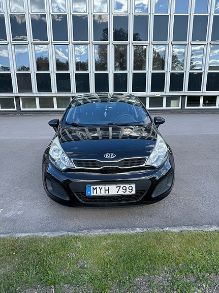 Kia Rio 2 of 6
