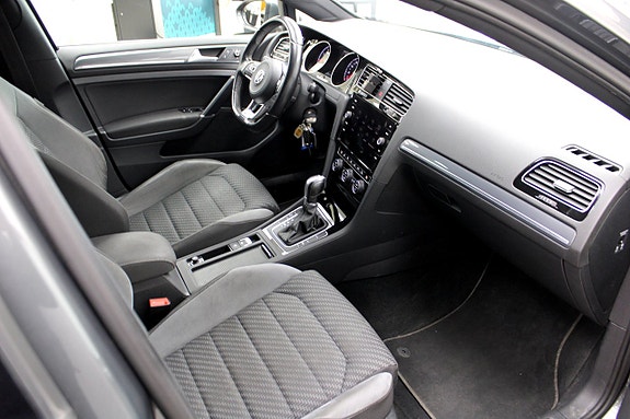 Volkswagen Golf I 17 of 26