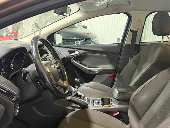 Ford Focus 10 of 14