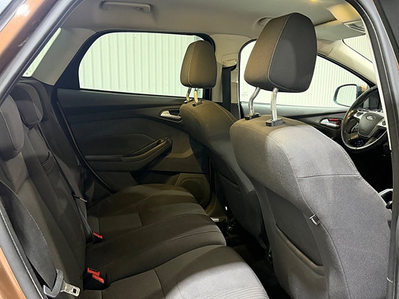 Ford Focus 12 of 14