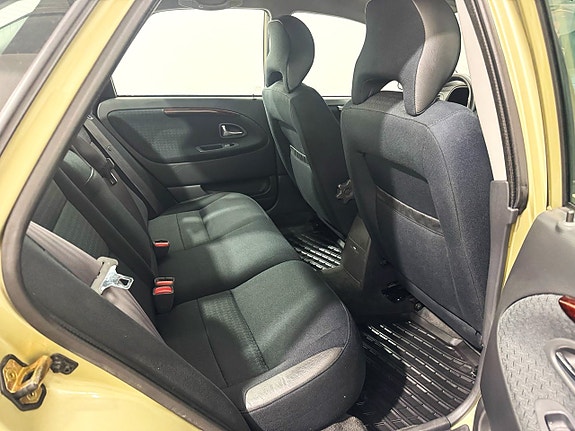 Volvo S40 10 of 17