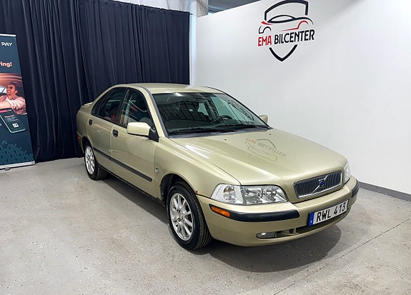 Volvo S40 3 of 5