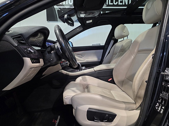 BMW M550d 4 of 5