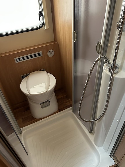 Knaus 750 UFK Silver Selection Barnkammarvagn 13 of 16