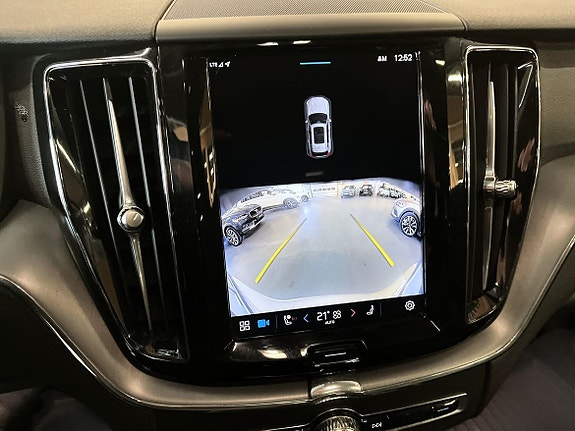 Volvo XC60 15 of 17
