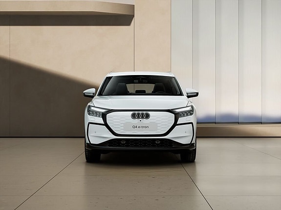 Audi Q4 e-tron 5 of 5