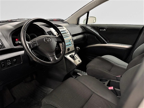 Toyota Corolla Verso 10 of 23