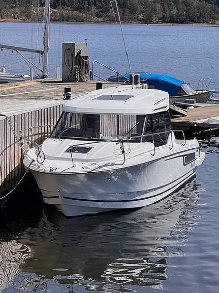 Jeanneau Merry Fisher 795 2 of 5