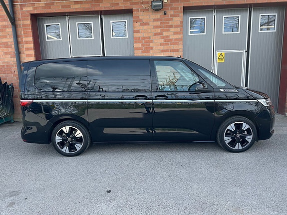 Volkswagen Multivan 4 of 5
