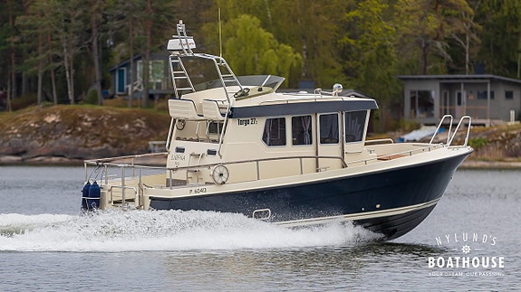 Targa 27.2 | Volvo Penta D6-370 3 of 5