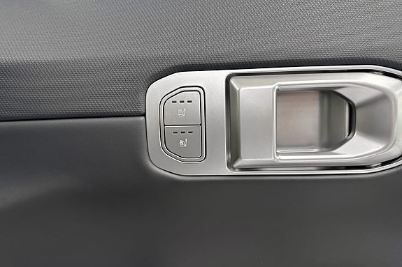 Kia EV4 25 of 25