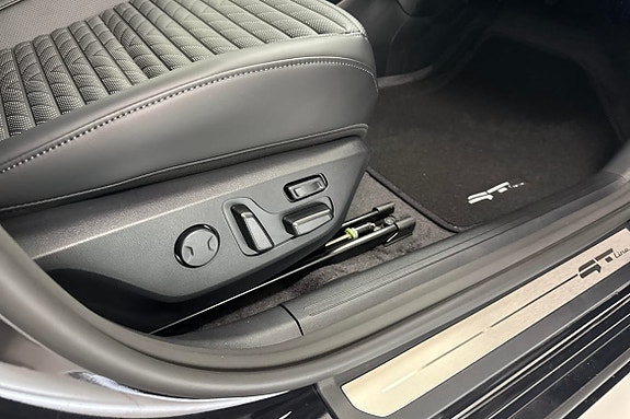 Kia EV4 23 of 25