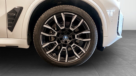 BMW X5 9 of 13