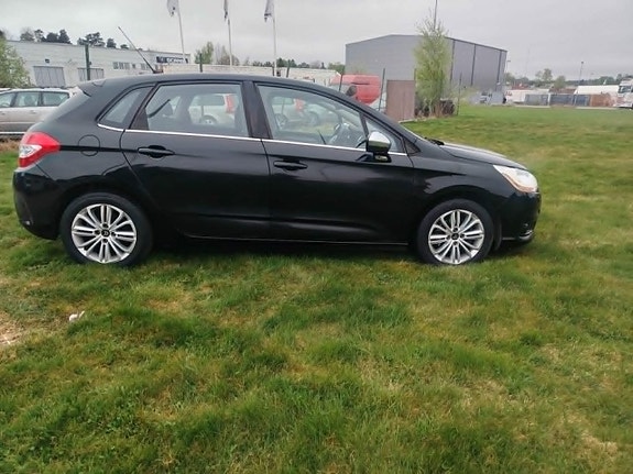 Citroen C4 18 of 24
