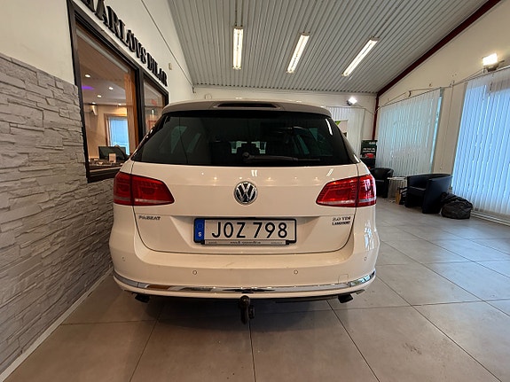 Volkswagen Passat 11 of 21