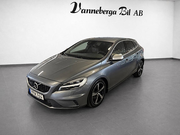 Volvo V40 3 of 11