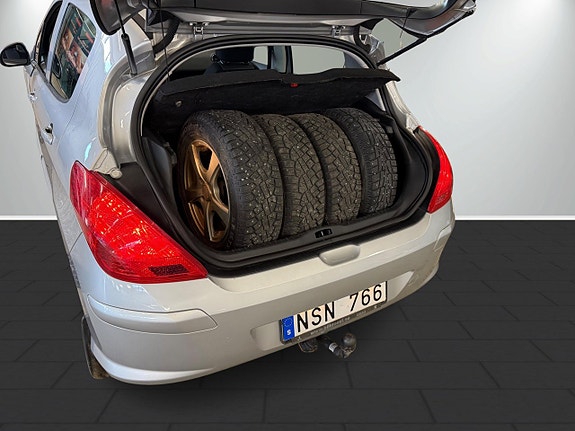 Peugeot 308 9 of 19