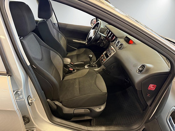 Peugeot 308 18 of 19