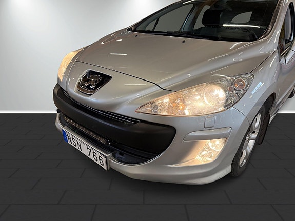 Peugeot 308 3 of 19