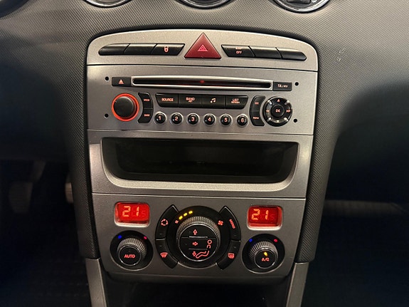 Peugeot 308 15 of 19
