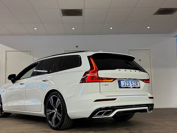 Volvo V60 14 of 30