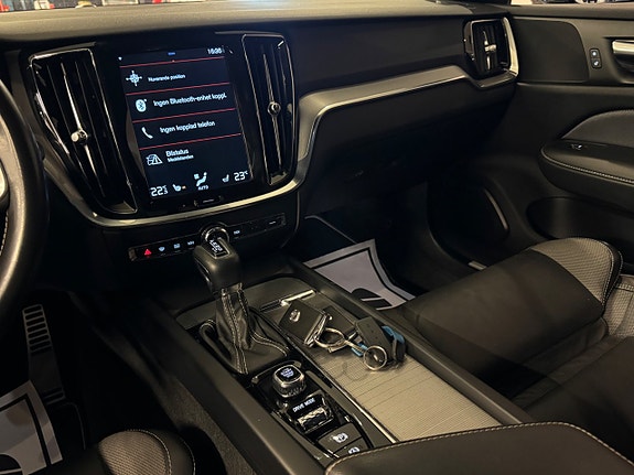 Volvo V60 27 of 30