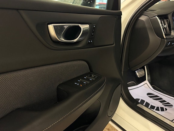 Volvo V60 20 of 30