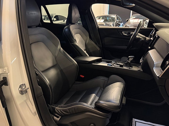 Volvo V60 24 of 30