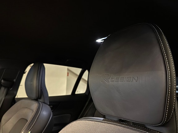 Volvo V60 19 of 30
