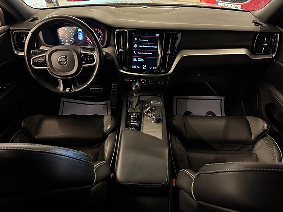 Volvo V60 25 of 30