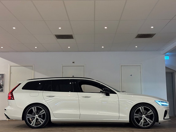 Volvo V60 8 of 30